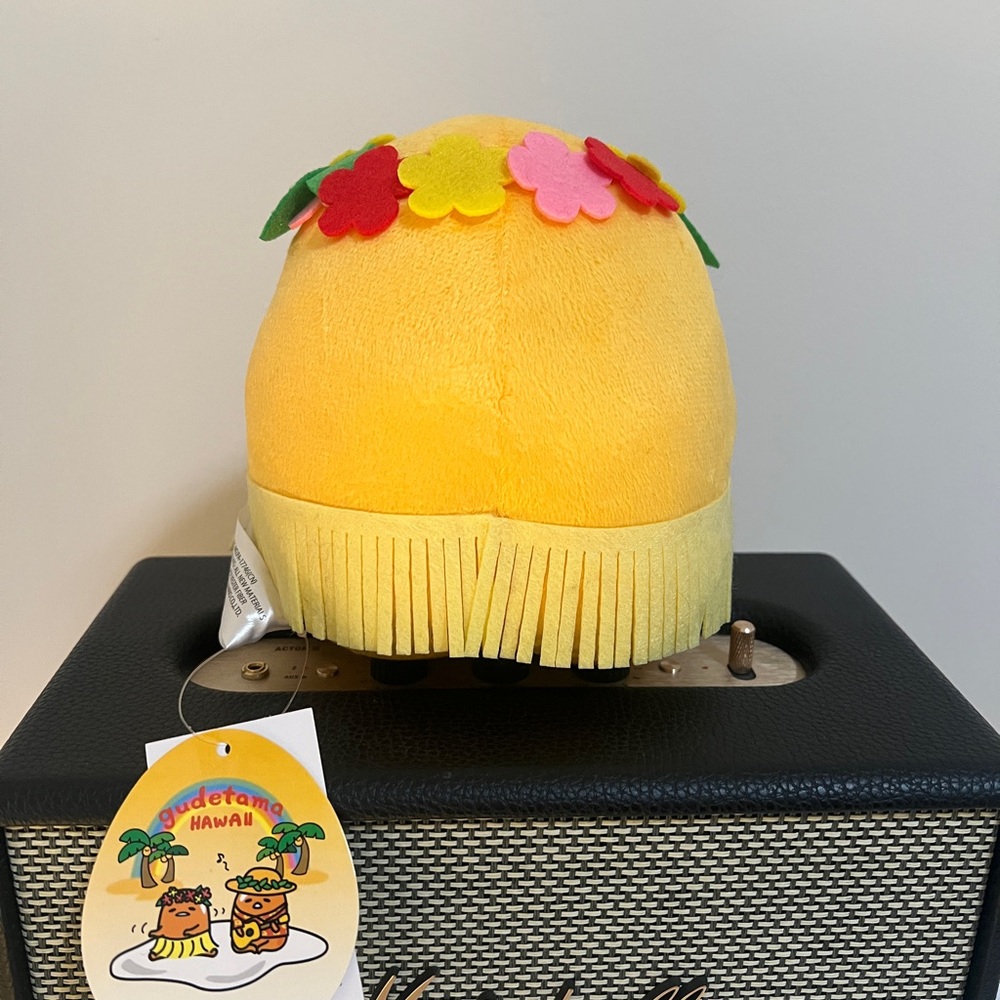 Rare Gudetama Hawaii / Hula Plush Toy - Picture 2 of 3